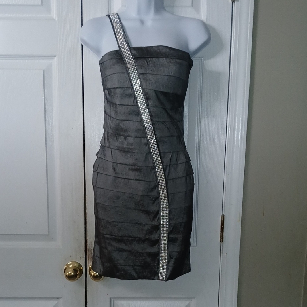 Romeo & Juliet Couture Charcoal One-Shoulder Dress with Silver Detail Sz S NWT